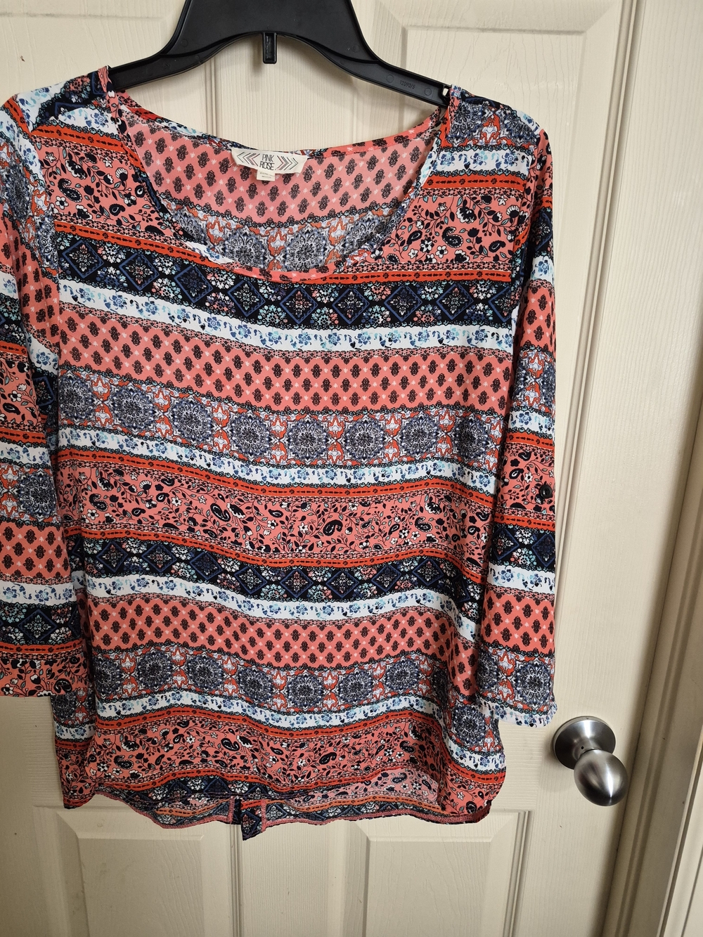 Size L PinkRose Coral Patterned Scoop Neck Women's Top